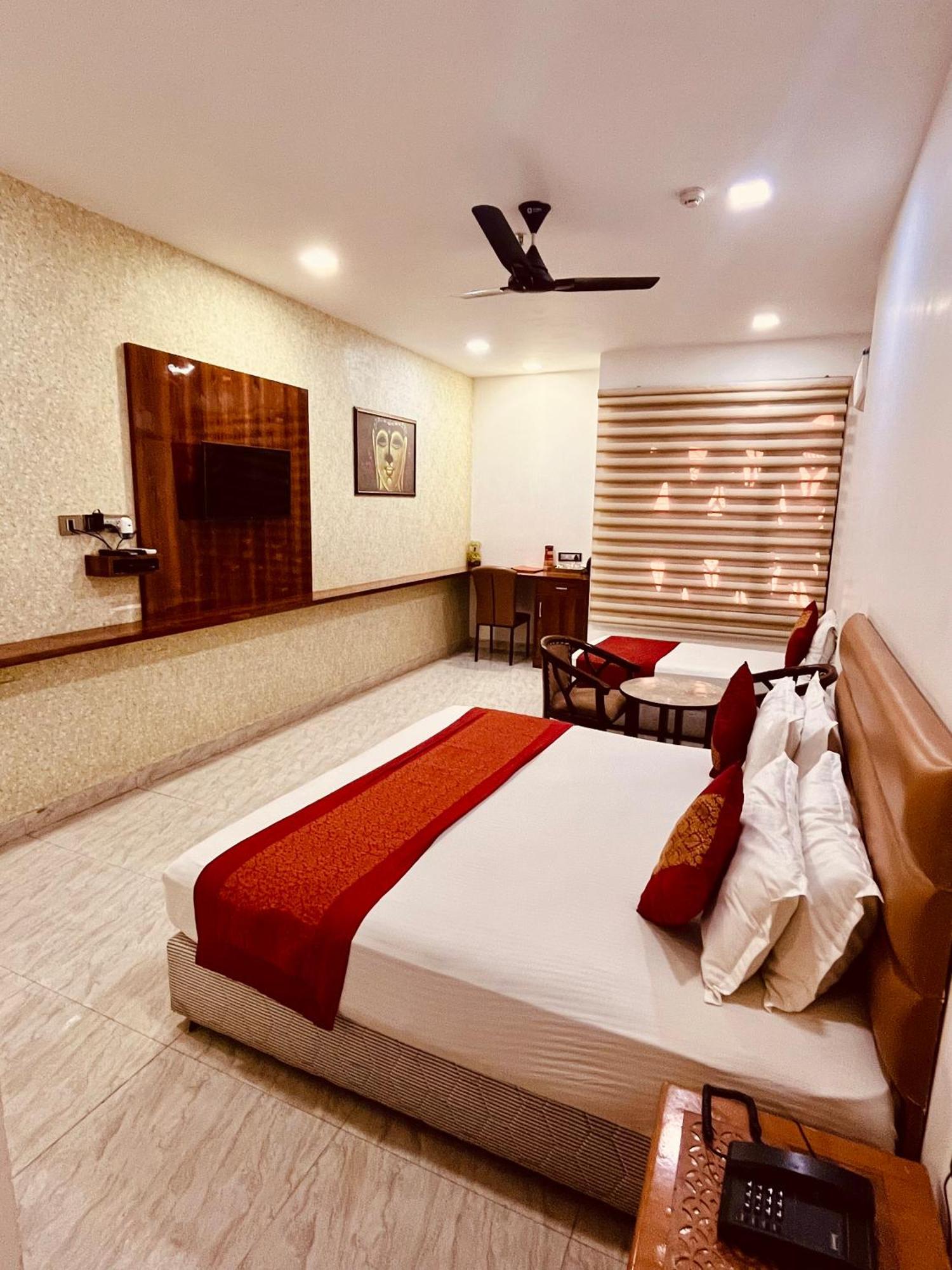 Amora Rooms Dwarka Нью-Делі Екстер'єр фото