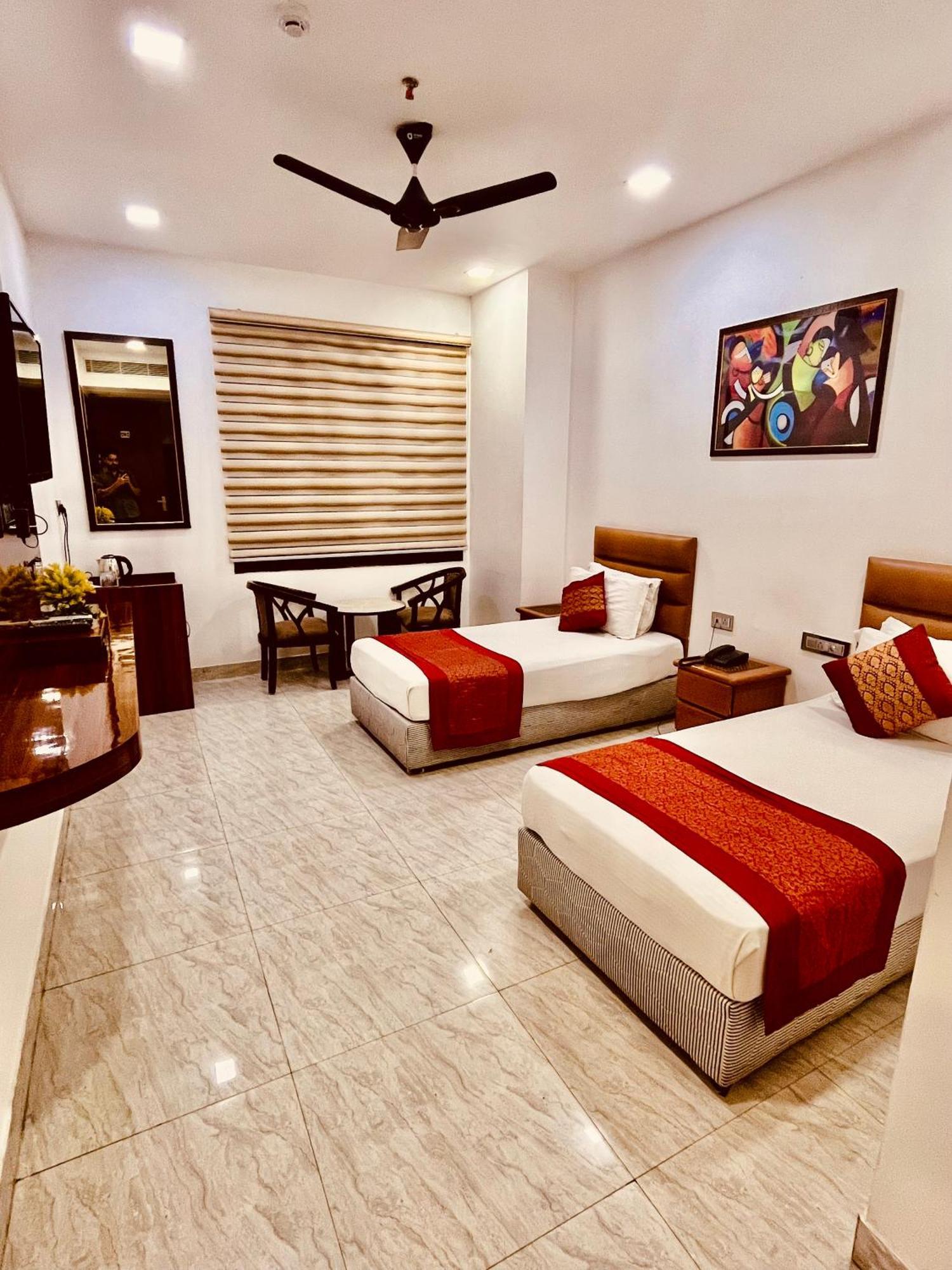 Amora Rooms Dwarka Нью-Делі Екстер'єр фото