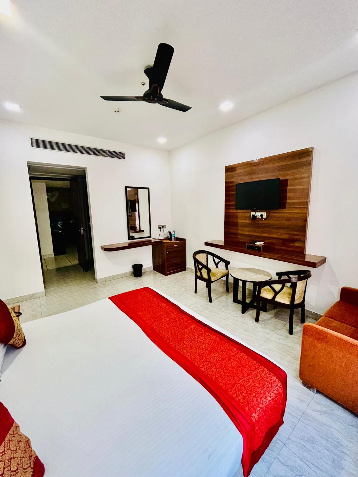 Amora Rooms Dwarka Нью-Делі Екстер'єр фото