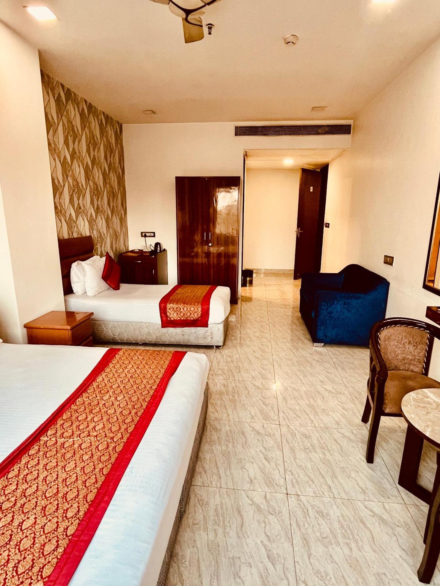 Amora Rooms Dwarka Нью-Делі Екстер'єр фото