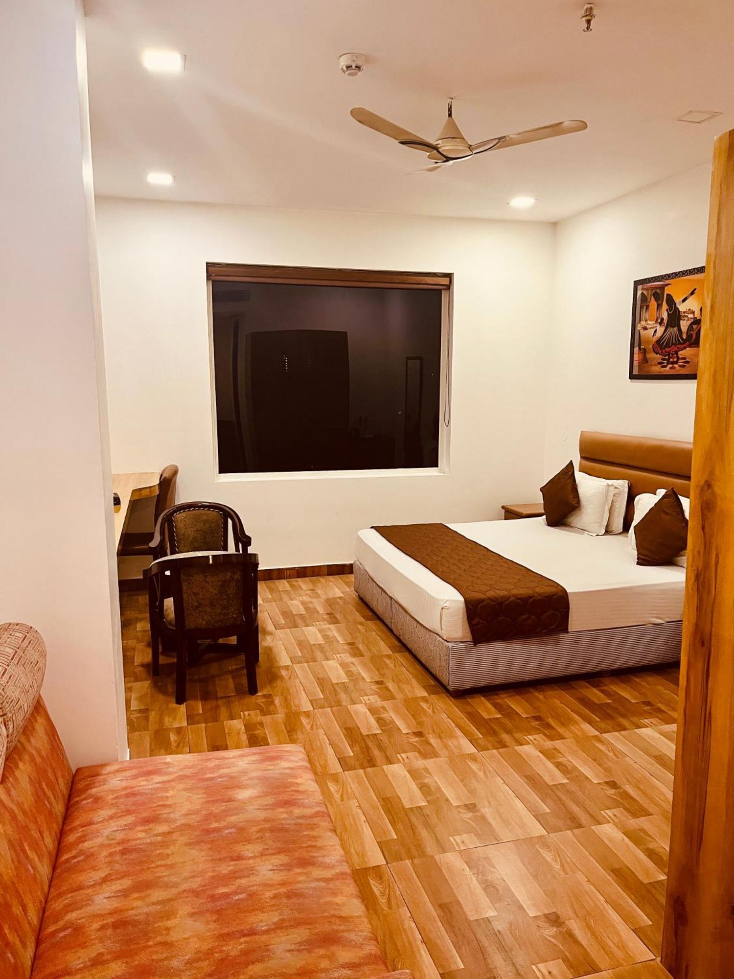 Amora Rooms Dwarka Нью-Делі Екстер'єр фото