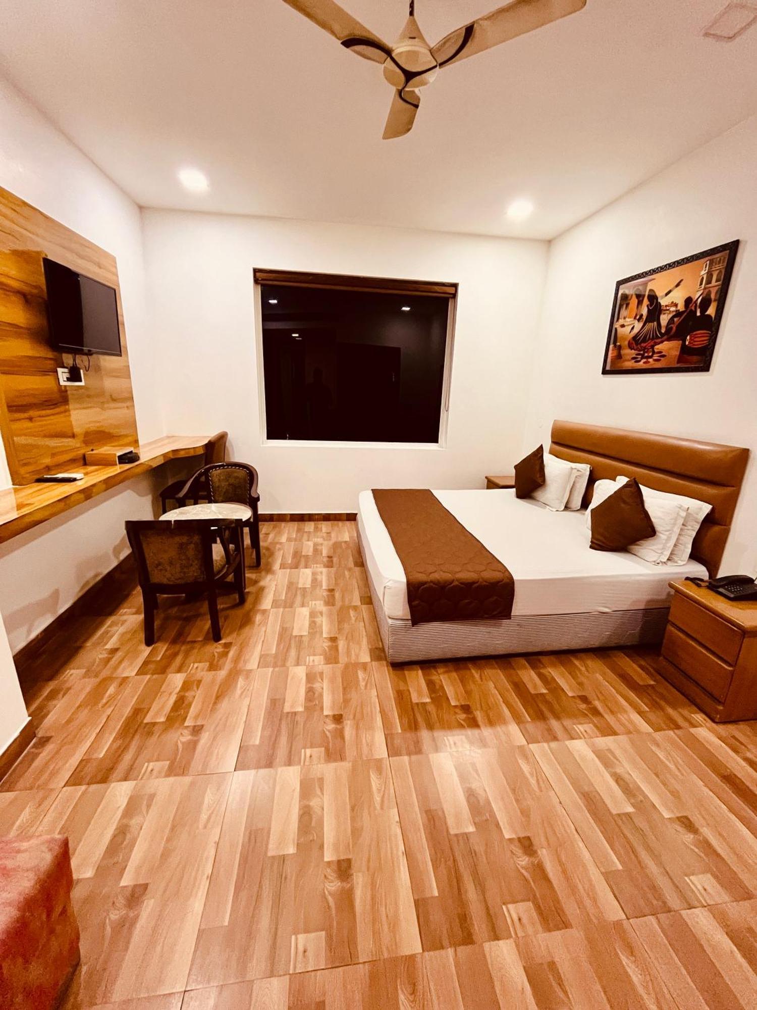 Amora Rooms Dwarka Нью-Делі Екстер'єр фото