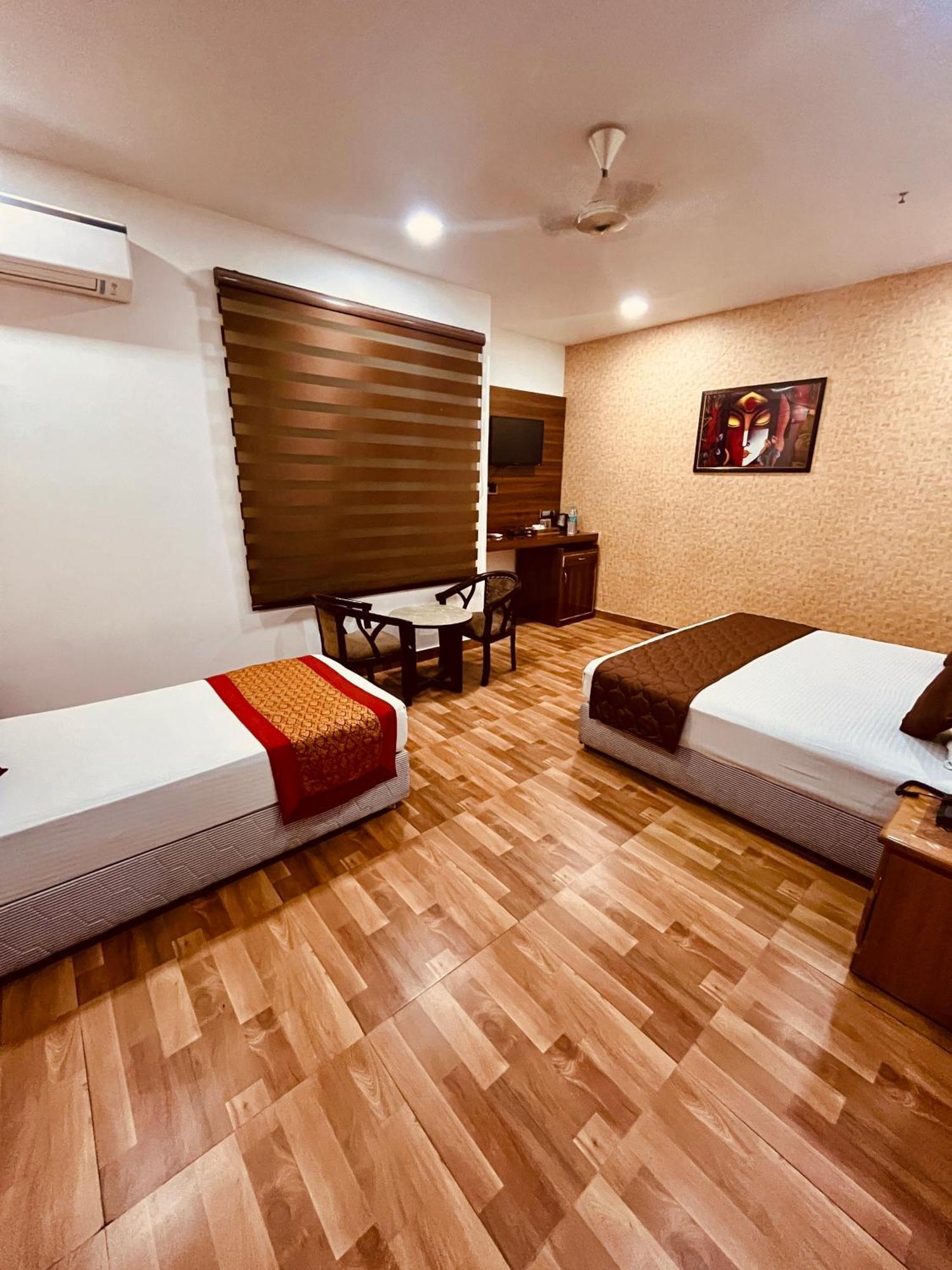 Amora Rooms Dwarka Нью-Делі Екстер'єр фото