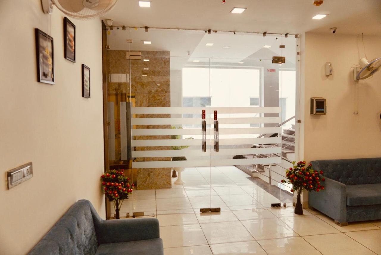 Amora Rooms Dwarka Нью-Делі Екстер'єр фото